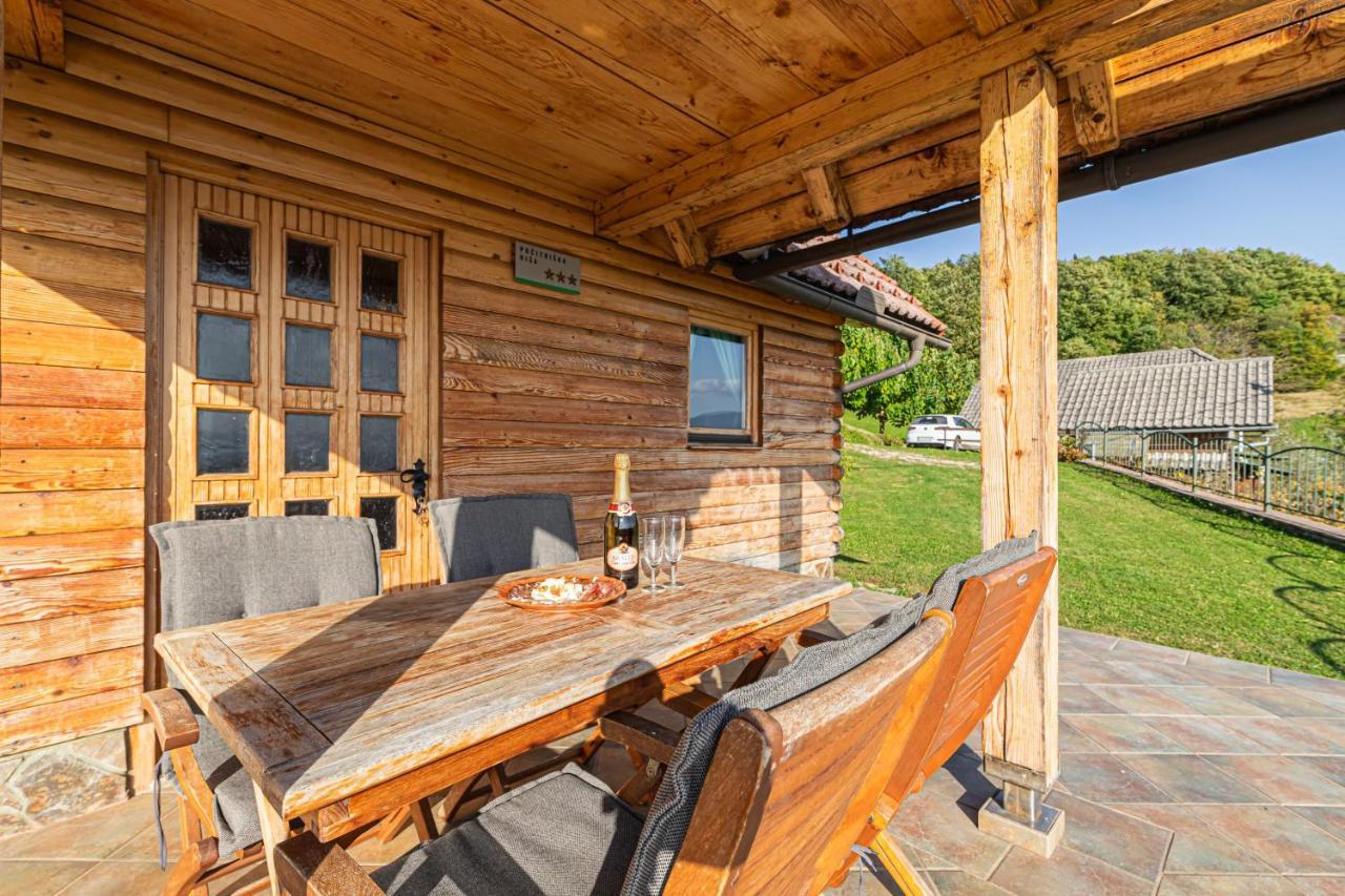 Vineyard Chalet Hansel And Gretel - Happy Rentals Otočec Eksteriør bilde