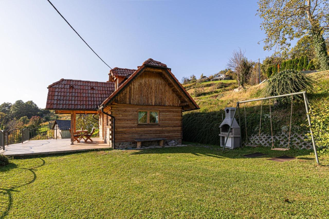 Vineyard Chalet Hansel And Gretel - Happy Rentals Otočec Eksteriør bilde