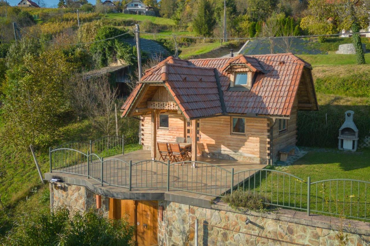 Vineyard Chalet Hansel And Gretel - Happy Rentals Otočec Eksteriør bilde